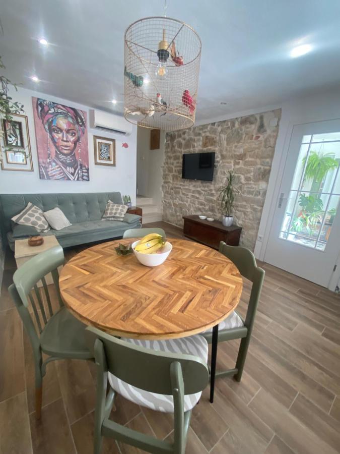 Apartman Oleandar Kaštela Eksteriør billede