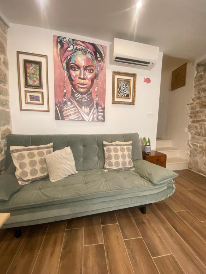 Apartman Oleandar Kaštela Eksteriør billede