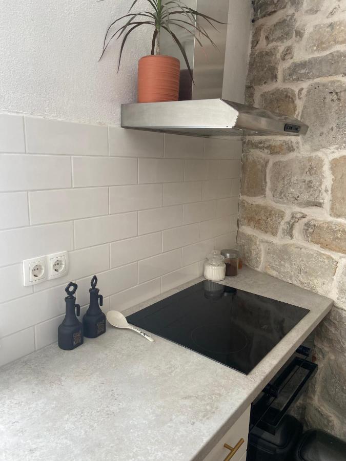 Apartman Oleandar Kaštela Eksteriør billede